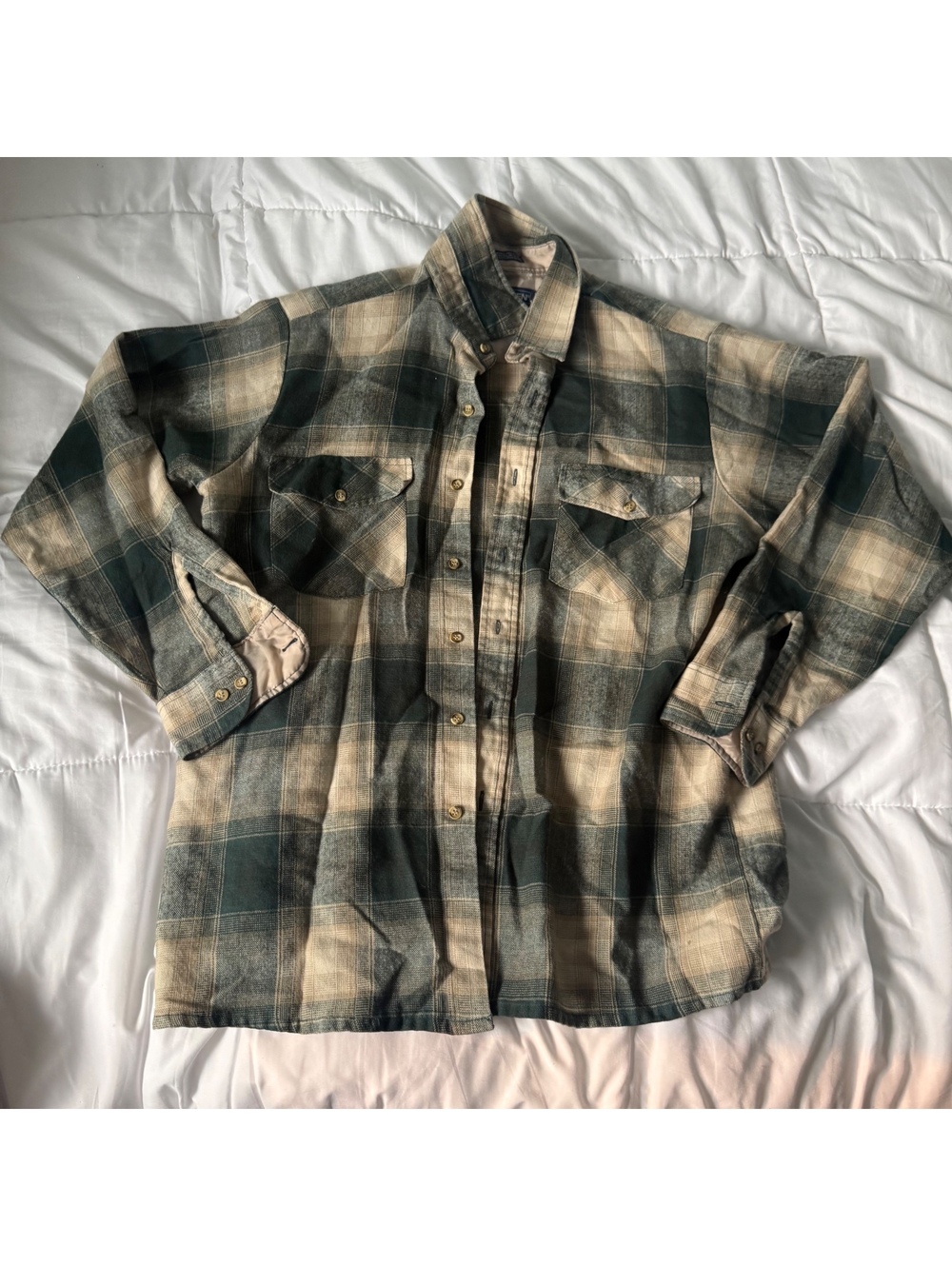 medium flannel bundle - Picture 2 of 9